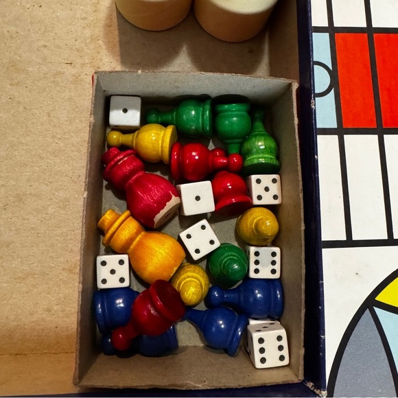 PARCHEESI Board Game - Gold Seal Edition No. 2 - Vintage 1964 Selchow & Righter - Picture 10 of 16